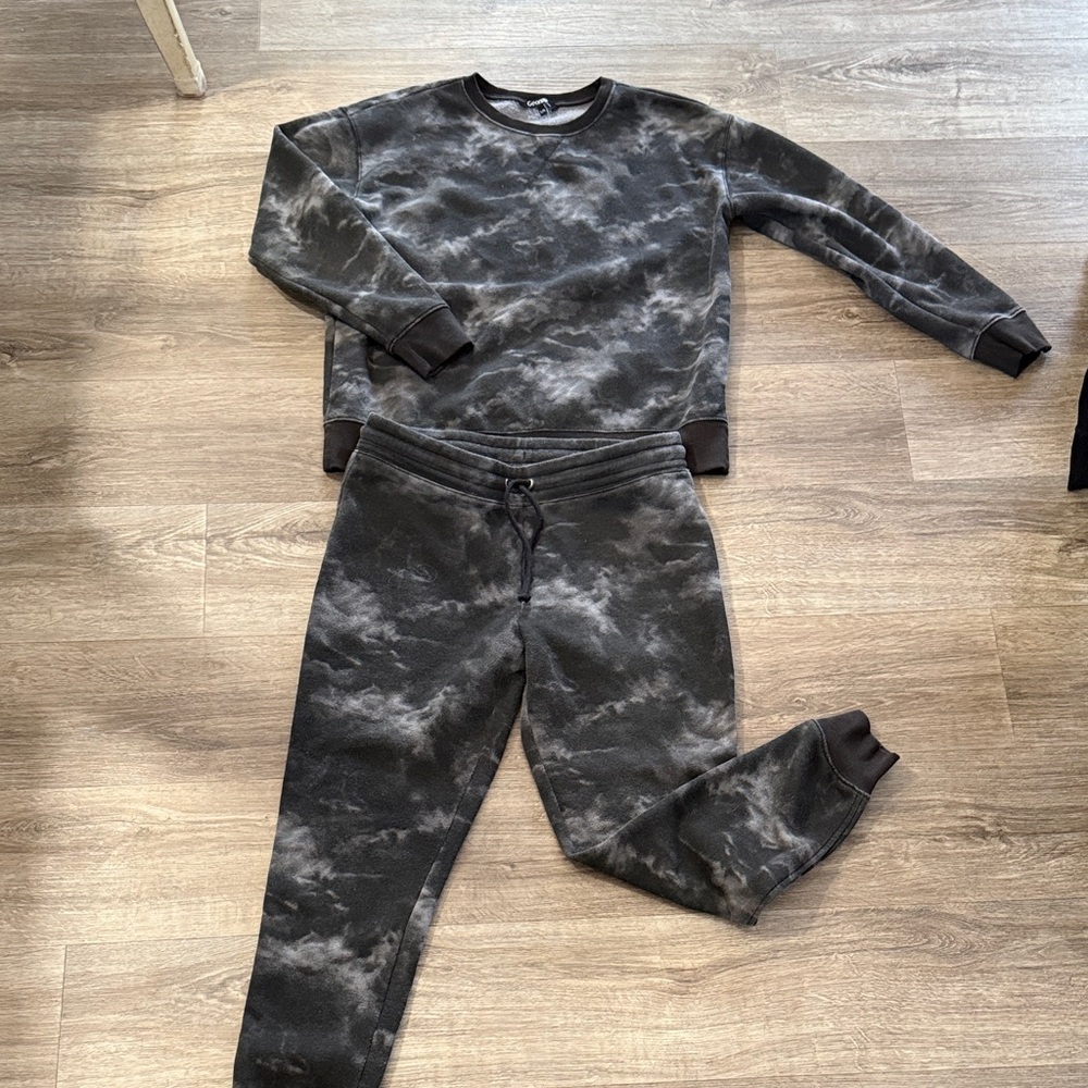 George Charcoal and Light Gray Fleece Tops
